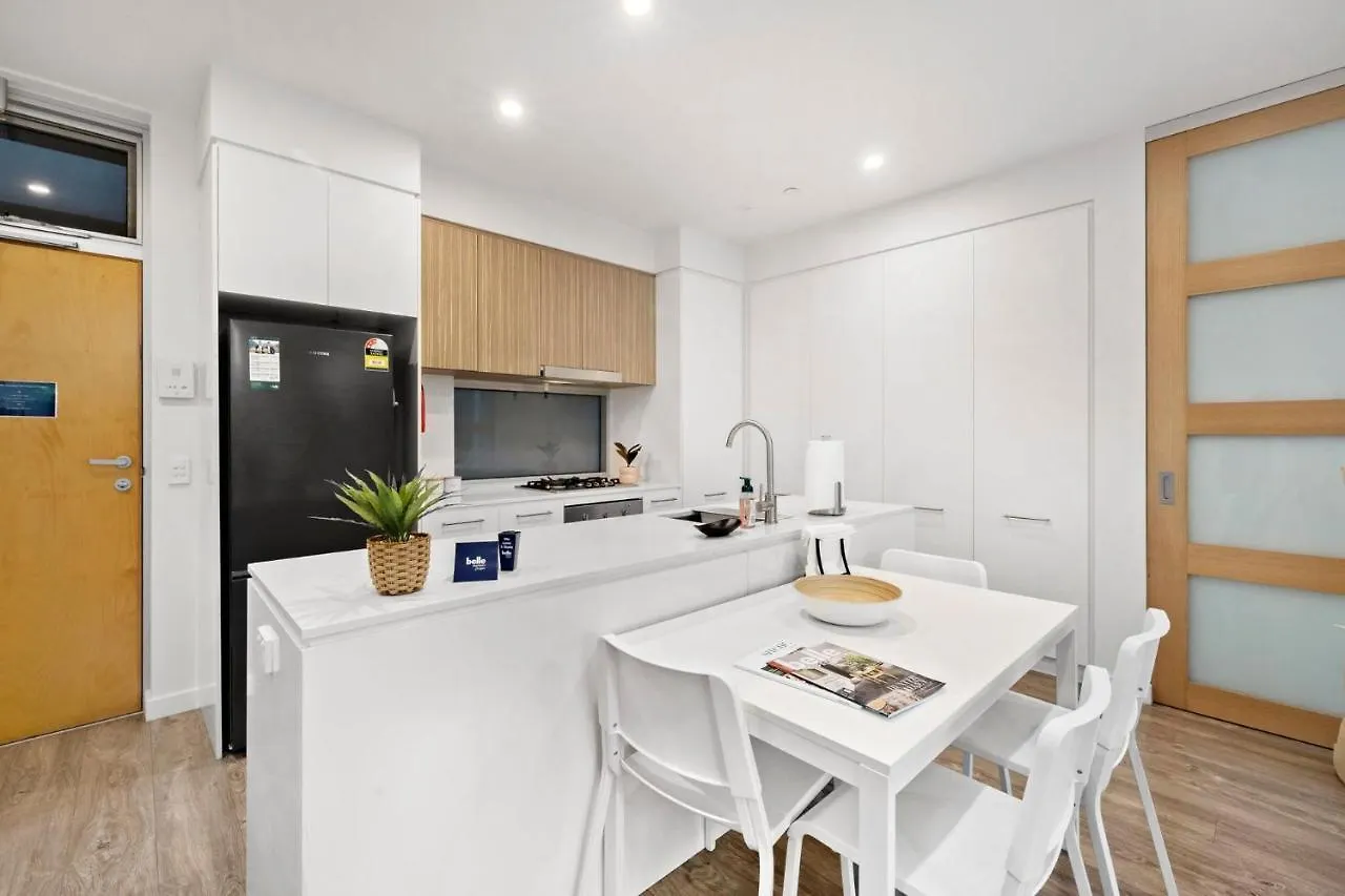 Rose - The Fringe Escape Apartment Adelaide